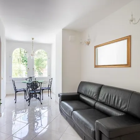 Beatrice 1836 Appartement *